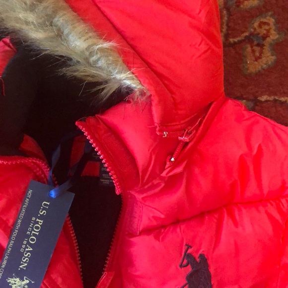 NWT Red Winter Coat - Picture 3 of 5